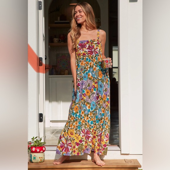 NATURAL LIFE Dresses & Skirts - NWT Natural life Patti slit Maxi dress ivory blue floral S